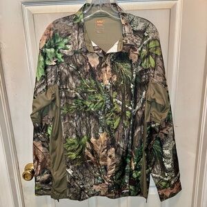 WALLS Men’s Long Sleeve Camo Button Down Shirt. Sz L.